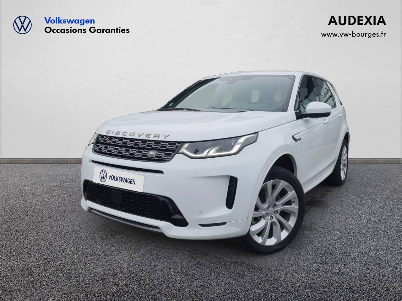 LAND ROVER DISCOVERY SPORT à  Saint Amand Montrond
